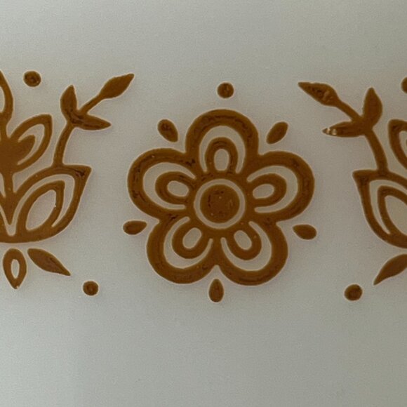 Pyrex 2 Mugs Butterfly Gold Milk Glass Brown Pattern - Picture 8 of 12